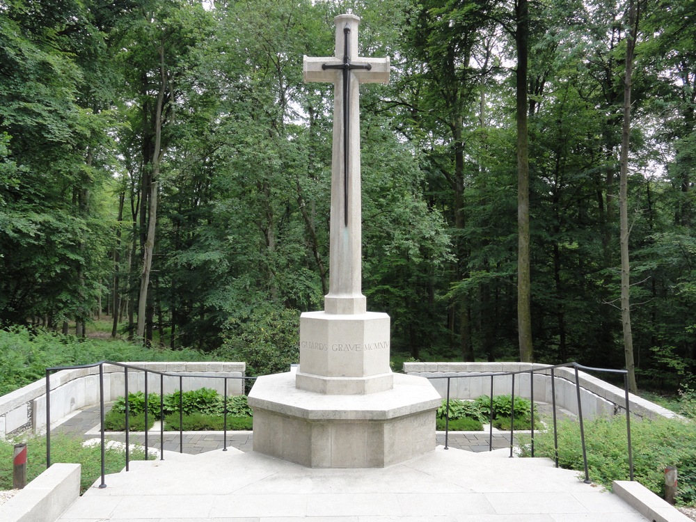GUARDS GRAVE, VILLERS COTTERETS FOREST, Aisne, France 